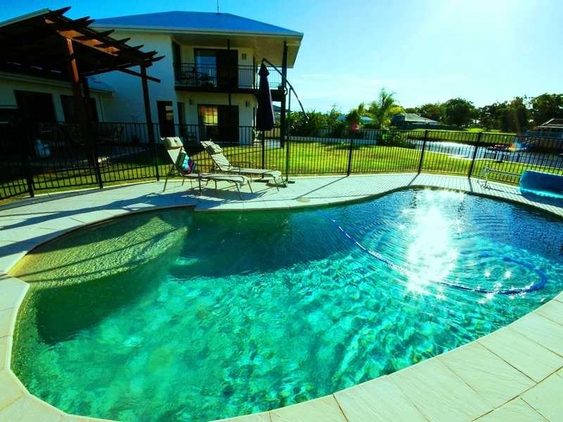 10 Barklya Crescent, Bribie Island QLD 4507