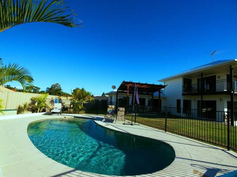 10 Barklya Crescent, Bribie Island QLD 4507
