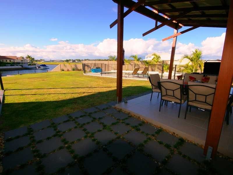 10 Barklya Crescent, Bribie Island QLD 4507