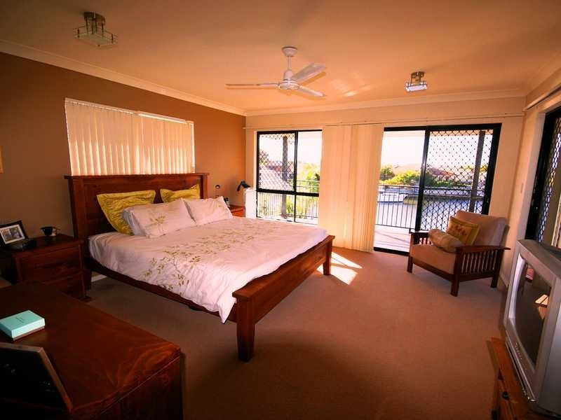 10 Barklya Crescent, Bribie Island QLD 4507