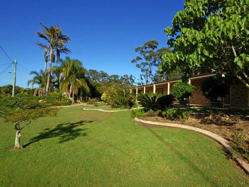 21-23 Caryota Court, Ningi QLD 4511