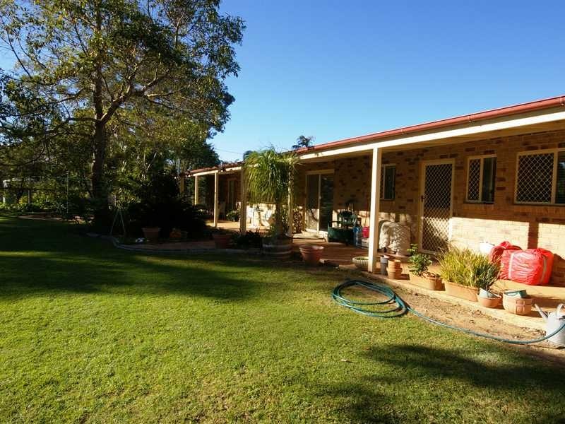 21-23 Caryota Court, Ningi QLD 4511