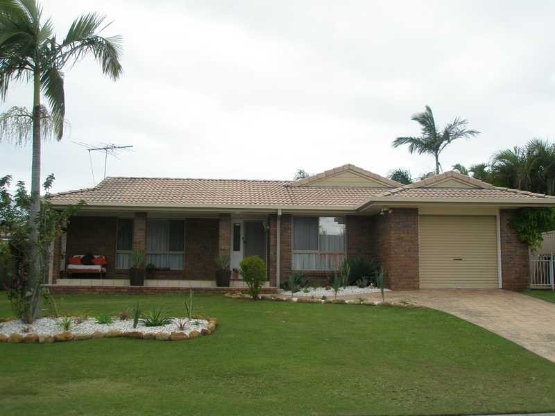 7 Gordon Crescent, Sandstone Point QLD 4511