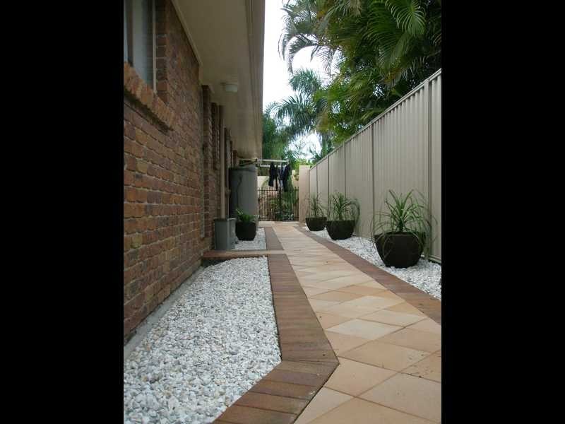 7 Gordon Crescent, Sandstone Point QLD 4511