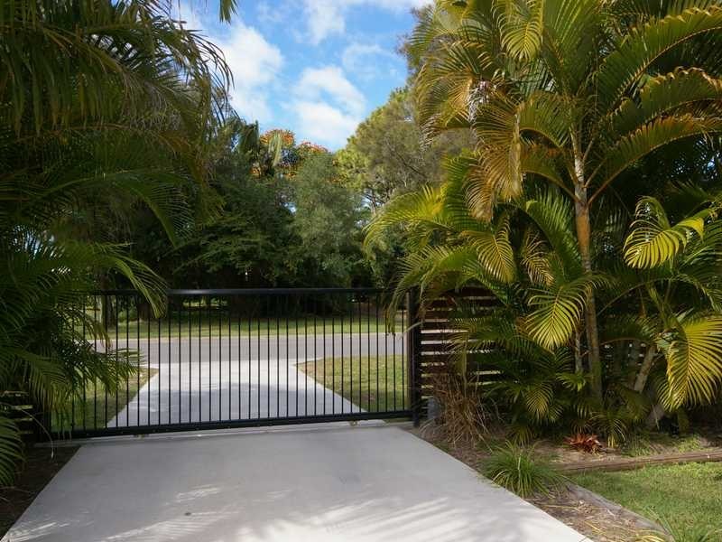 18 Grace Street, Beachmere QLD 4510