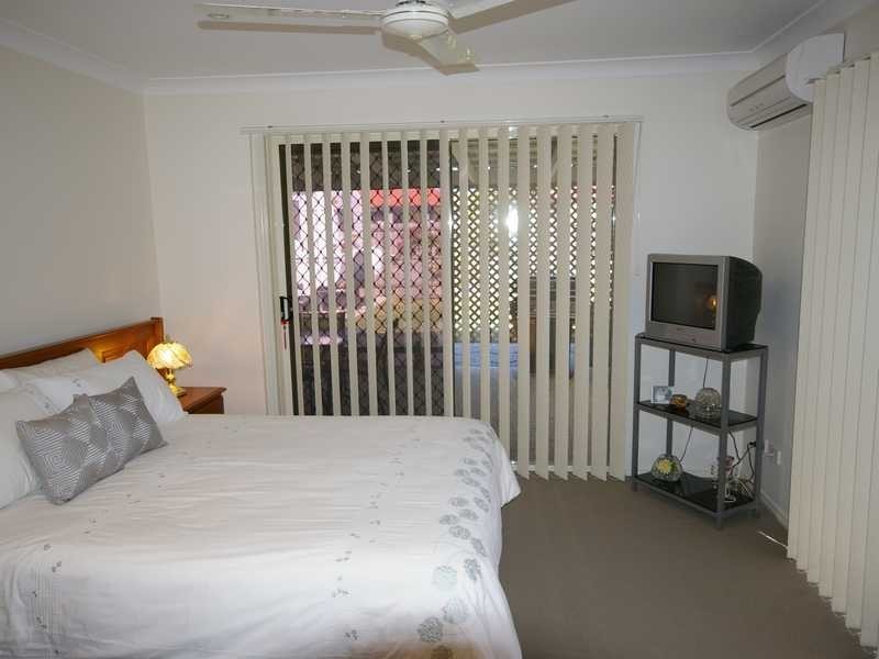 2 Bronte Place, Sandstone Point QLD 4511