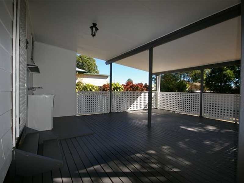 98 Moreton Tce, Beachmere QLD 4510
