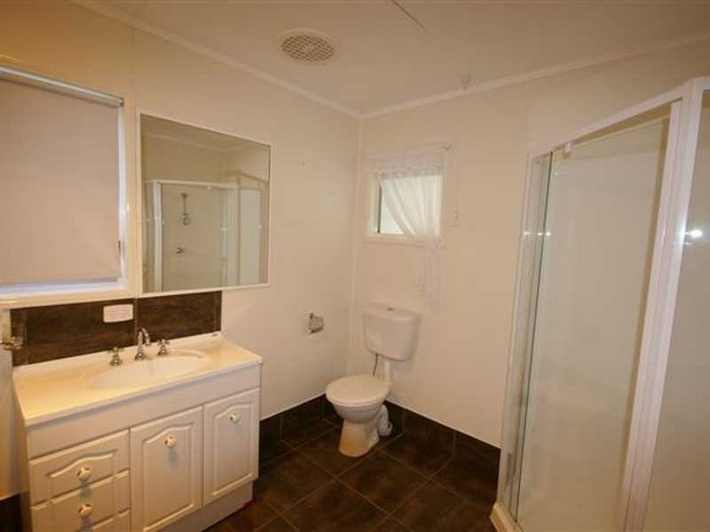 98 Moreton Tce, Beachmere QLD 4510