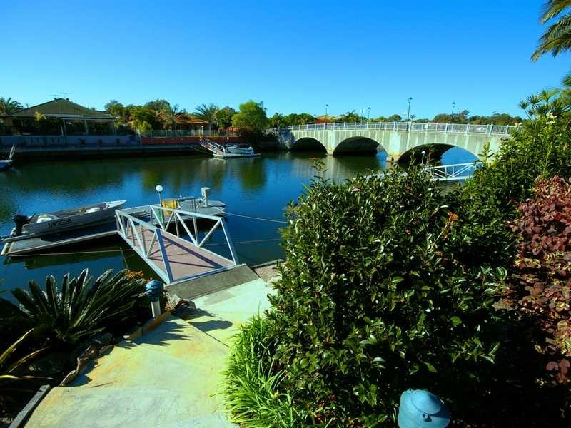 70 Island Parade, Banksia Beach QLD 4507