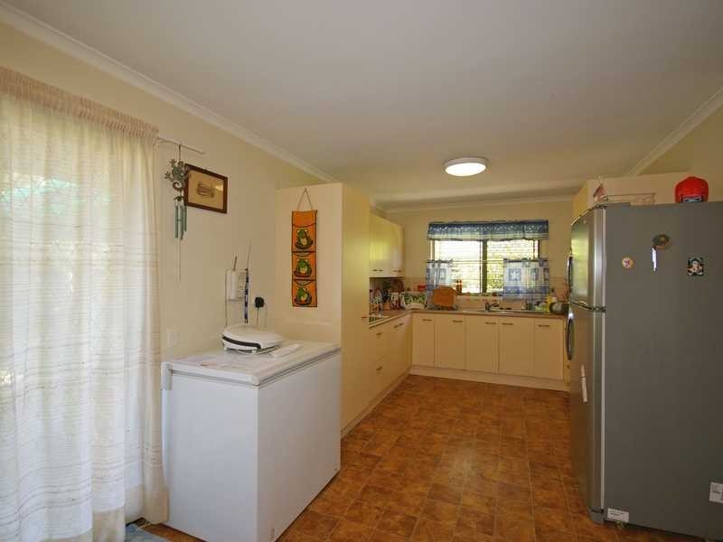 52 Spowers Street, Bongaree QLD 4507