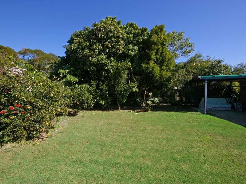 52 Spowers Street, Bongaree QLD 4507