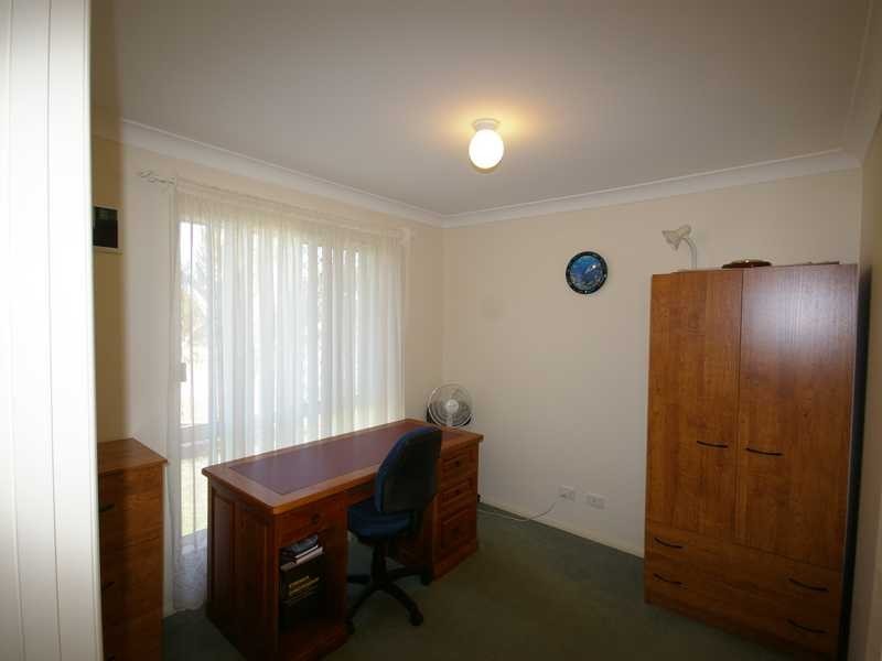 5 Clovelly Place, Sandstone Point QLD 4511