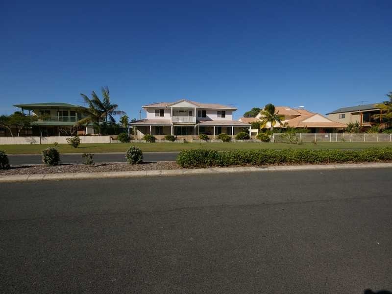 10 Venus Court, Banksia Beach QLD 4507