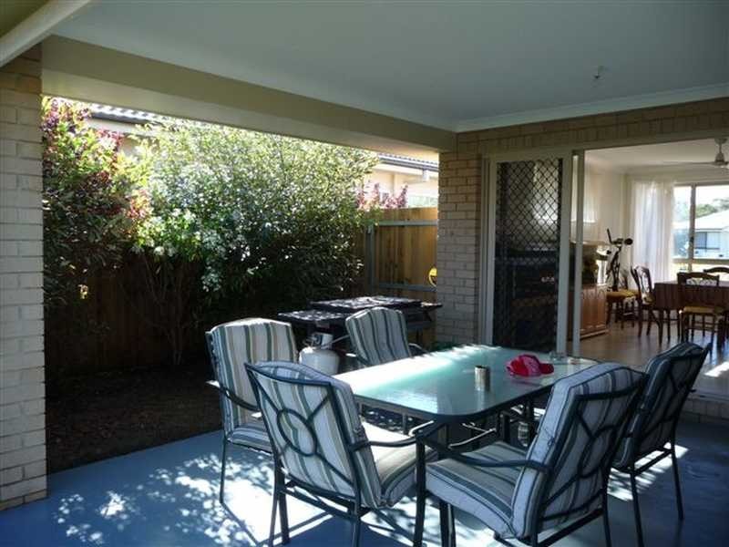 9 Aird Steet, Sandstone Point QLD 4511