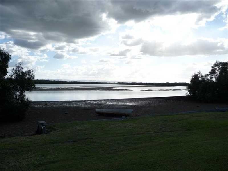 2 Timothy Esplanade, Beachmere QLD 4510