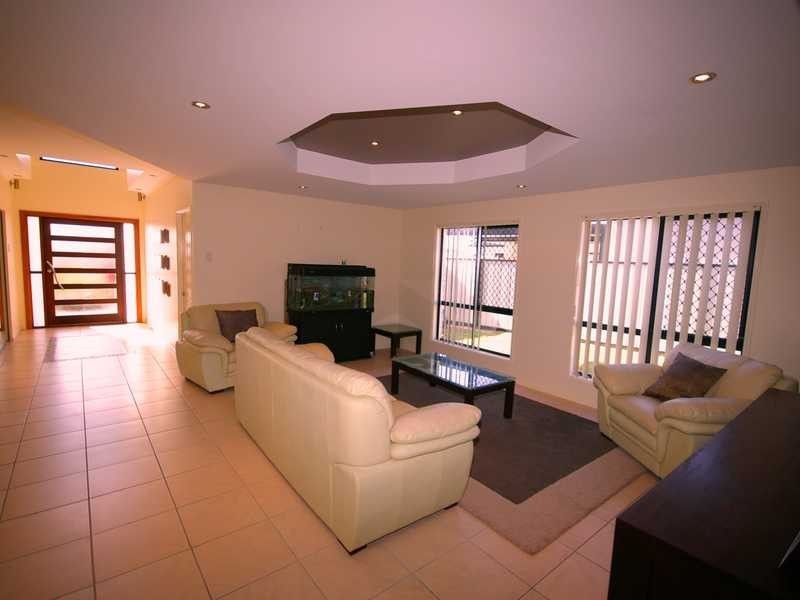 Sandstone Point QLD 4511