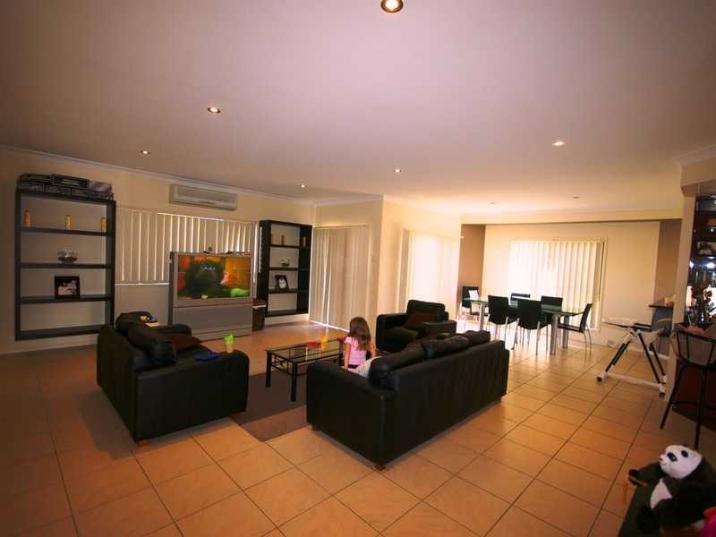 Sandstone Point QLD 4511