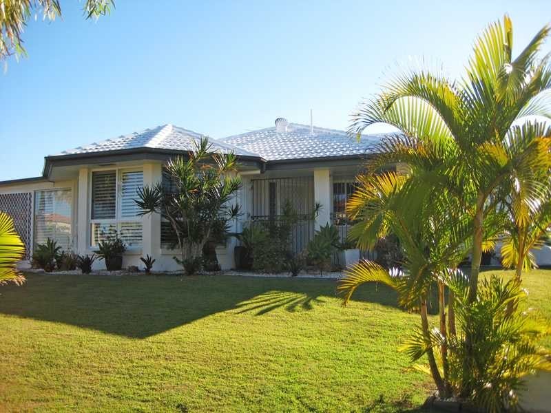 1 Yardarm Court, Banksia Beach QLD 4507