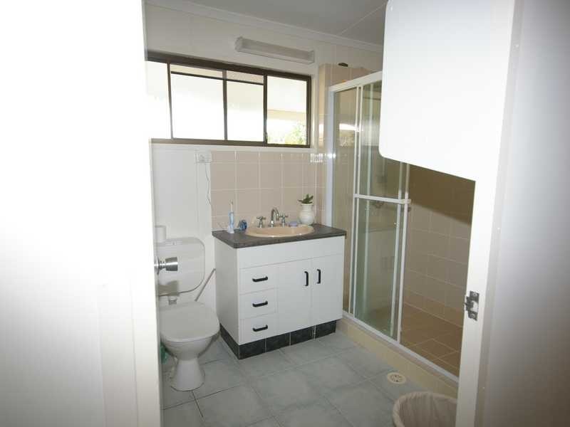 90 Ranald Avenue, Ningi QLD 4511