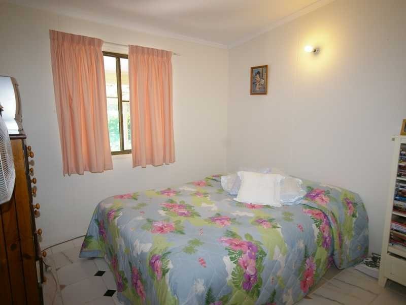 90 Ranald Avenue, Ningi QLD 4511