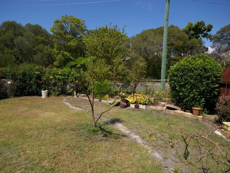 90 Ranald Avenue, Ningi QLD 4511