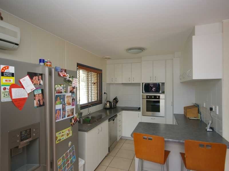 2 Gibson Street, Beachmere QLD 4510