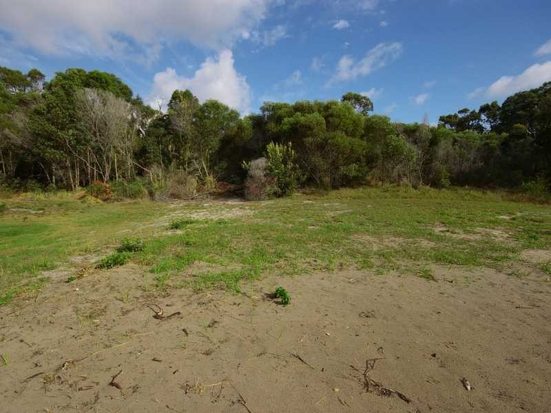 11 Eighth Avenue, Woorim QLD 4507