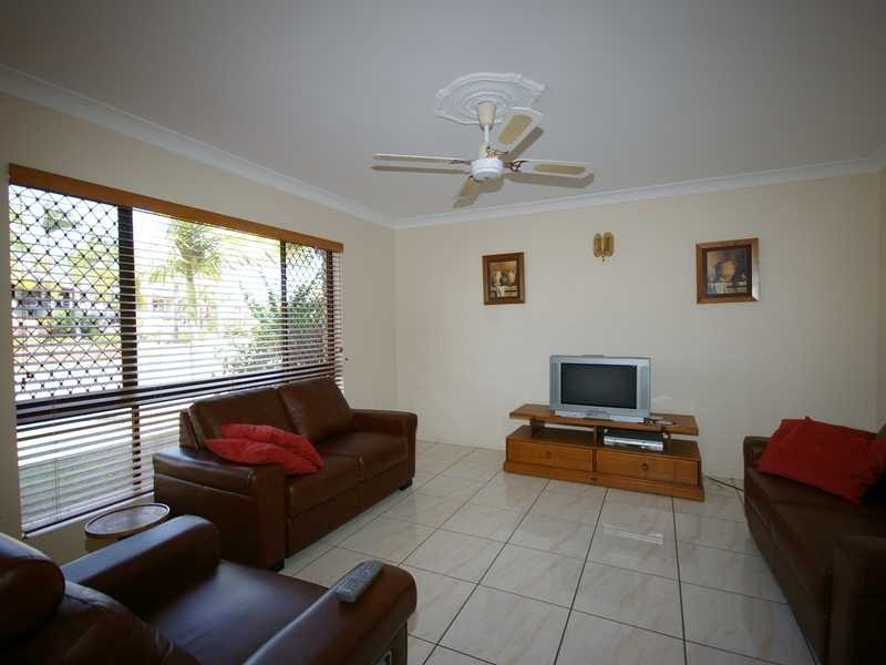Unit/3/161 Welsby Parade, Bongaree QLD 4507