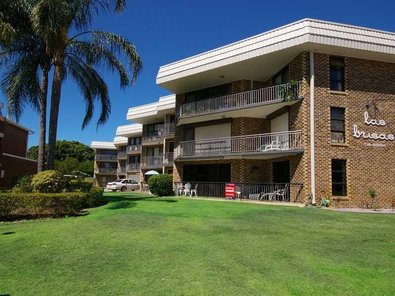 2/15 Toorbul Street, Bongaree QLD 4507