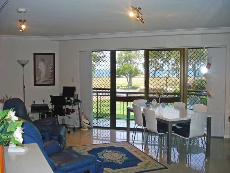 2/15 Toorbul Street, Bongaree QLD 4507