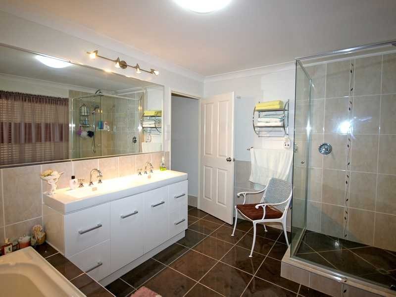 2/15 Toorbul Street, Bongaree QLD 4507
