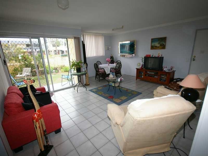 Unit/2/38 Benabrow Avenue, Bongaree QLD 4507