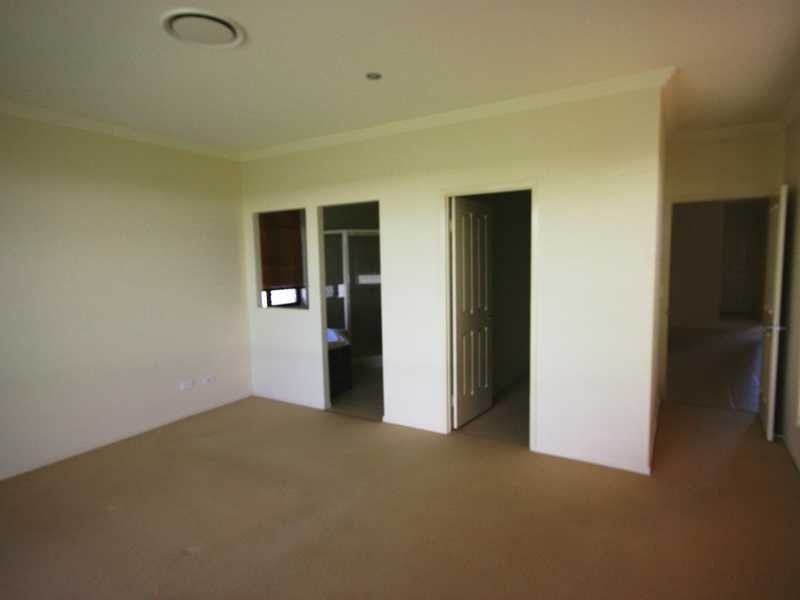 5 Seaeagle Place, Banksia Beach QLD 4507