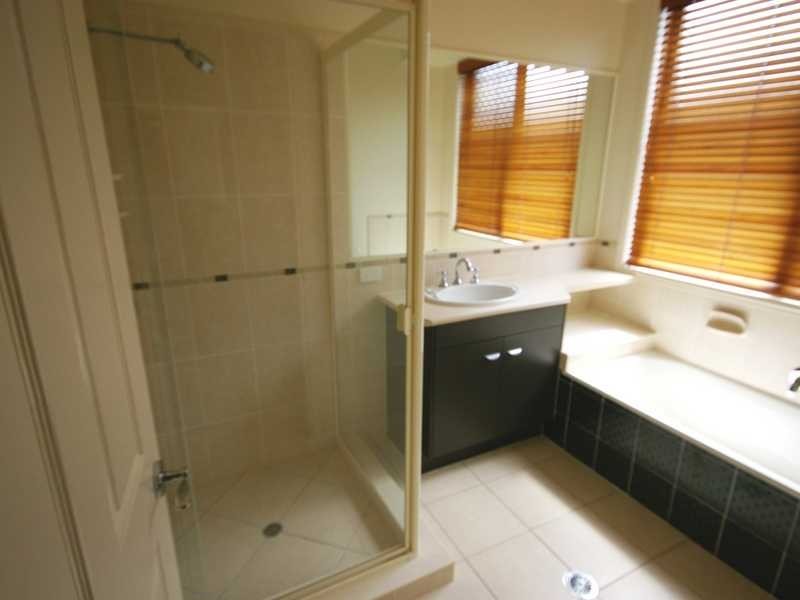 5 Seaeagle Place, Banksia Beach QLD 4507