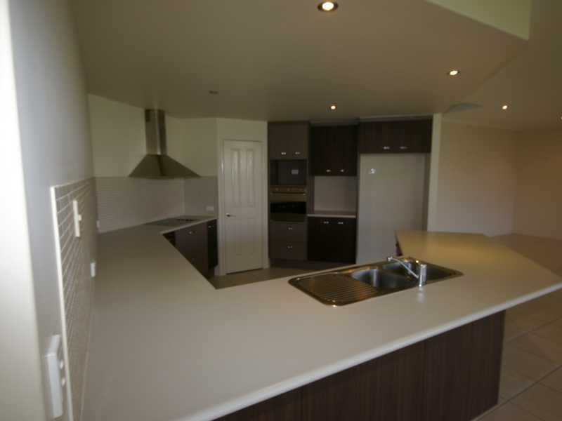 8 Seaeagle Place, Banksia Beach QLD 4507