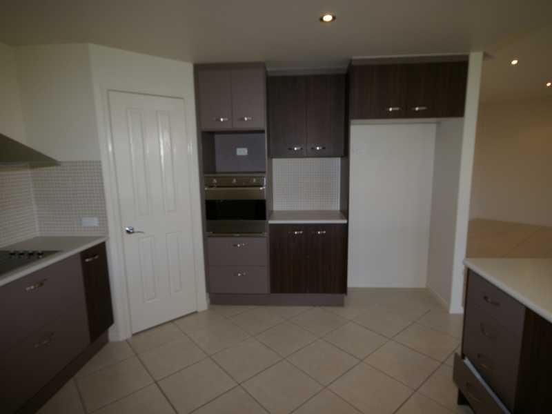 8 Seaeagle Place, Banksia Beach QLD 4507