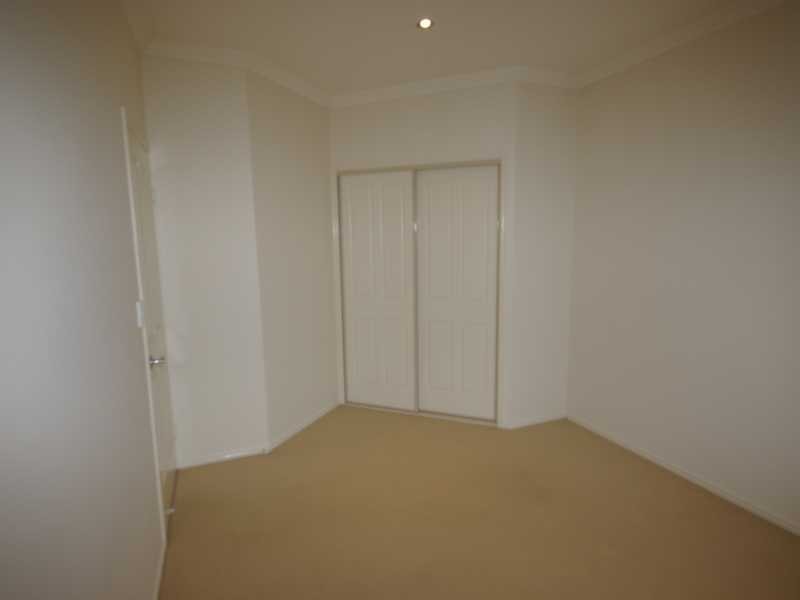 8 Seaeagle Place, Banksia Beach QLD 4507