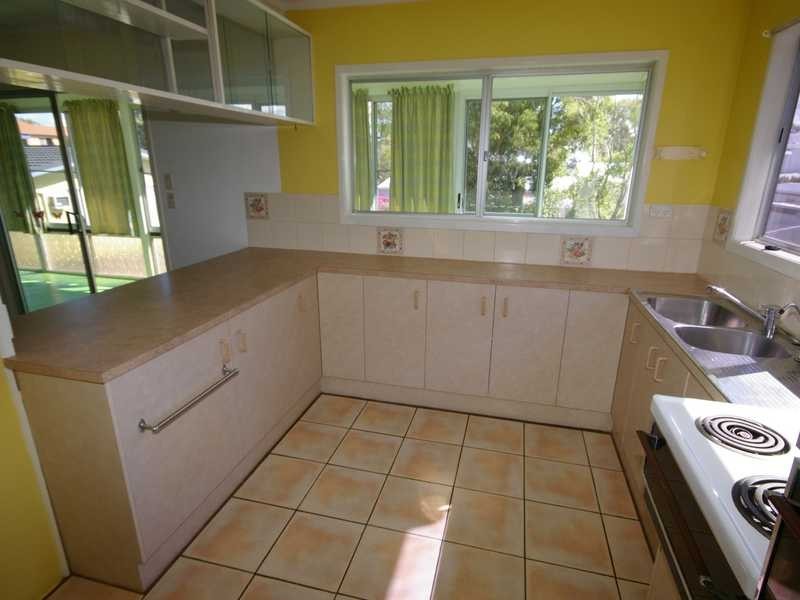 28 Winston Drive, Bongaree QLD 4507