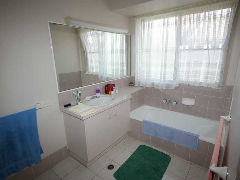 39 Coolgarra Avenue, Bongaree QLD 4507