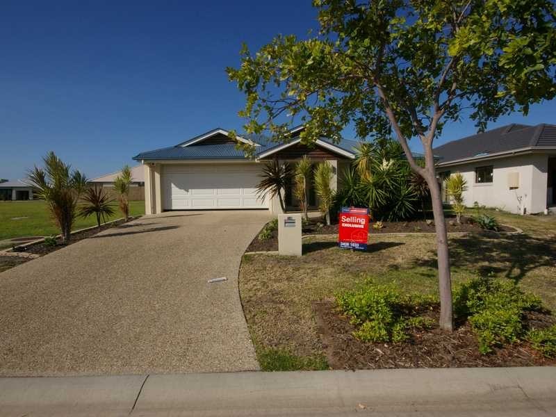 14 Seaeagle Place, Banksia Beach QLD 4507