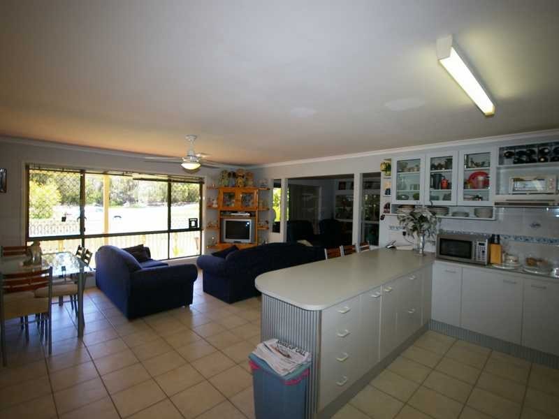 27 Fairway Ave, Woorim QLD 4507