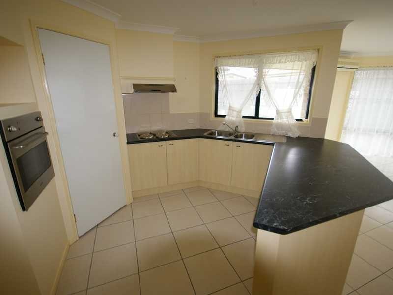 22 Tallow Court, Sandstone Point QLD 4511