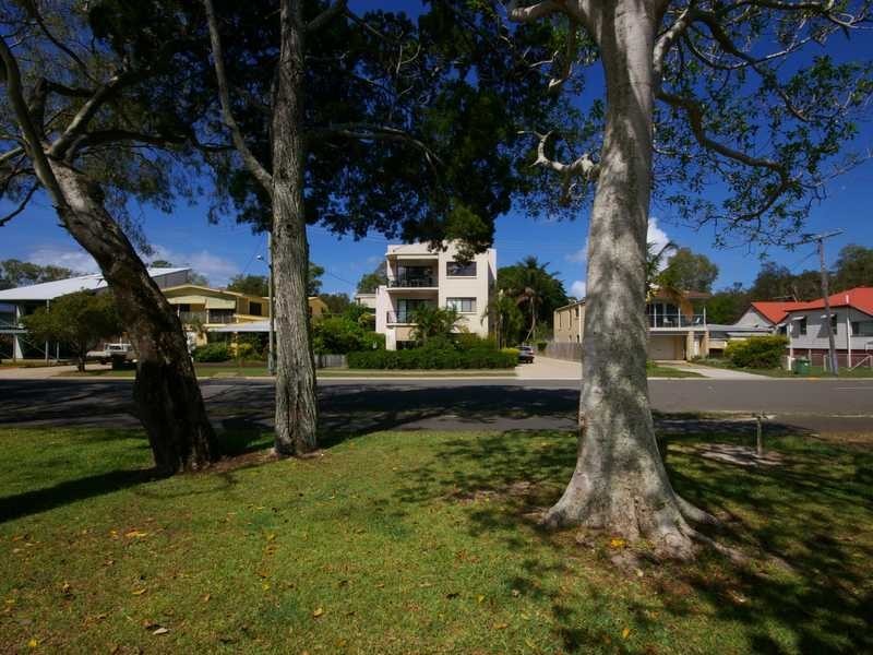 Unit 5/27 South Esplanade, Bongaree QLD 4507