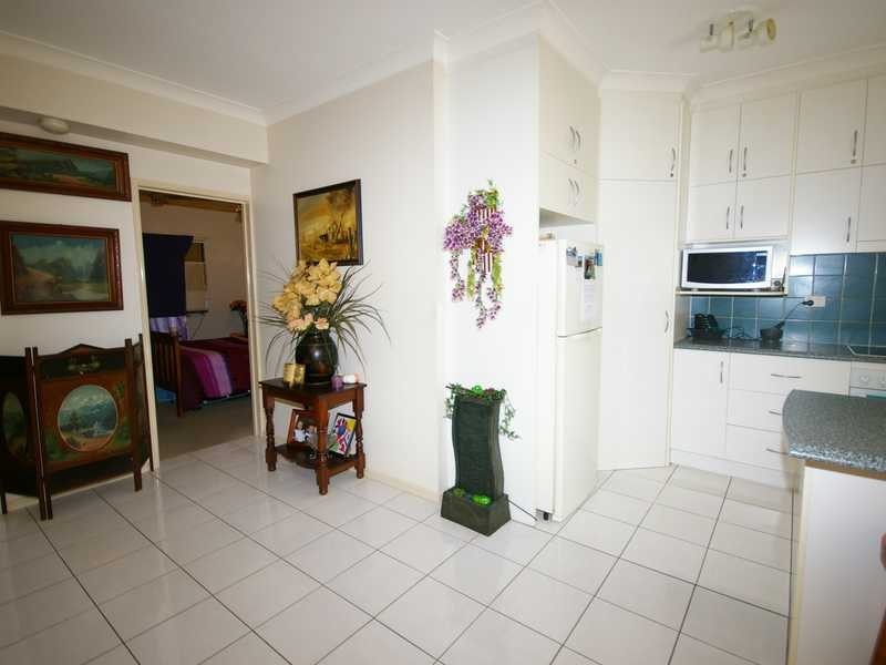 Unit 5/27 South Esplanade, Bongaree QLD 4507