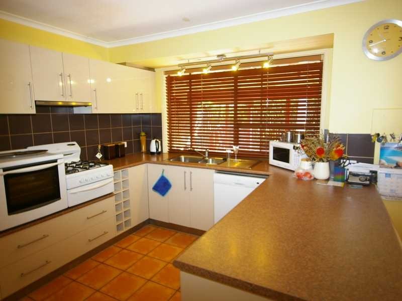 3 Carl Court, Banksia Beach QLD 4507
