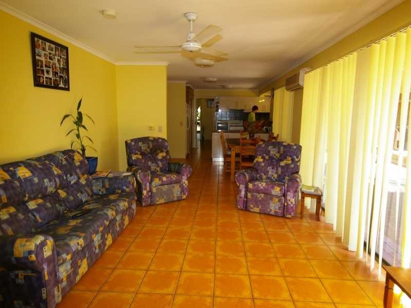 3 Carl Court, Banksia Beach QLD 4507