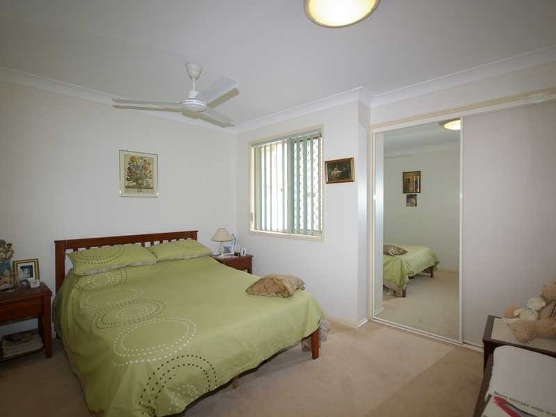 2/12 Fourth Avenue, Bongaree QLD 4507