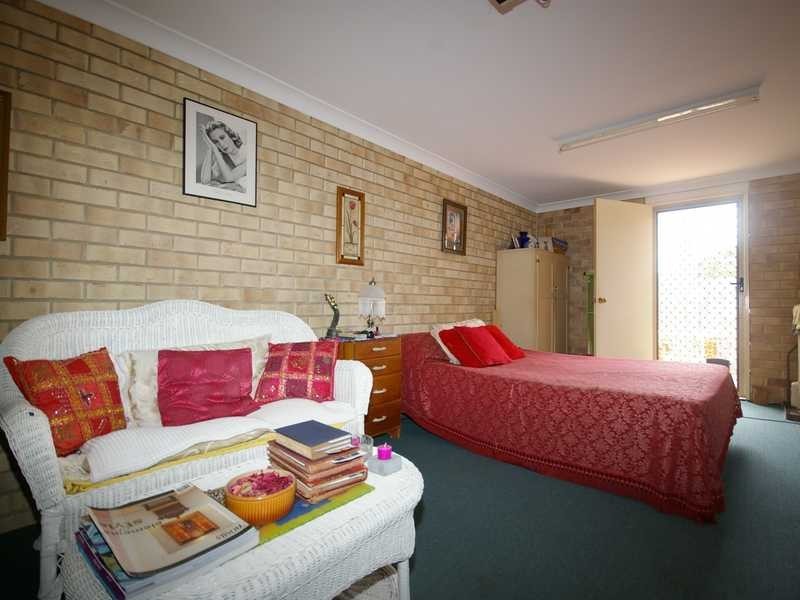 2/12 Fourth Avenue, Bongaree QLD 4507