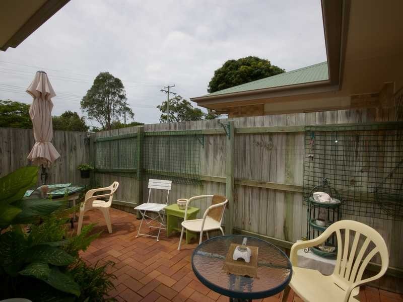 2/12 Fourth Avenue, Bongaree QLD 4507