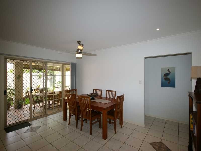 16 Scarborough Court, Sandstone Point QLD 4511